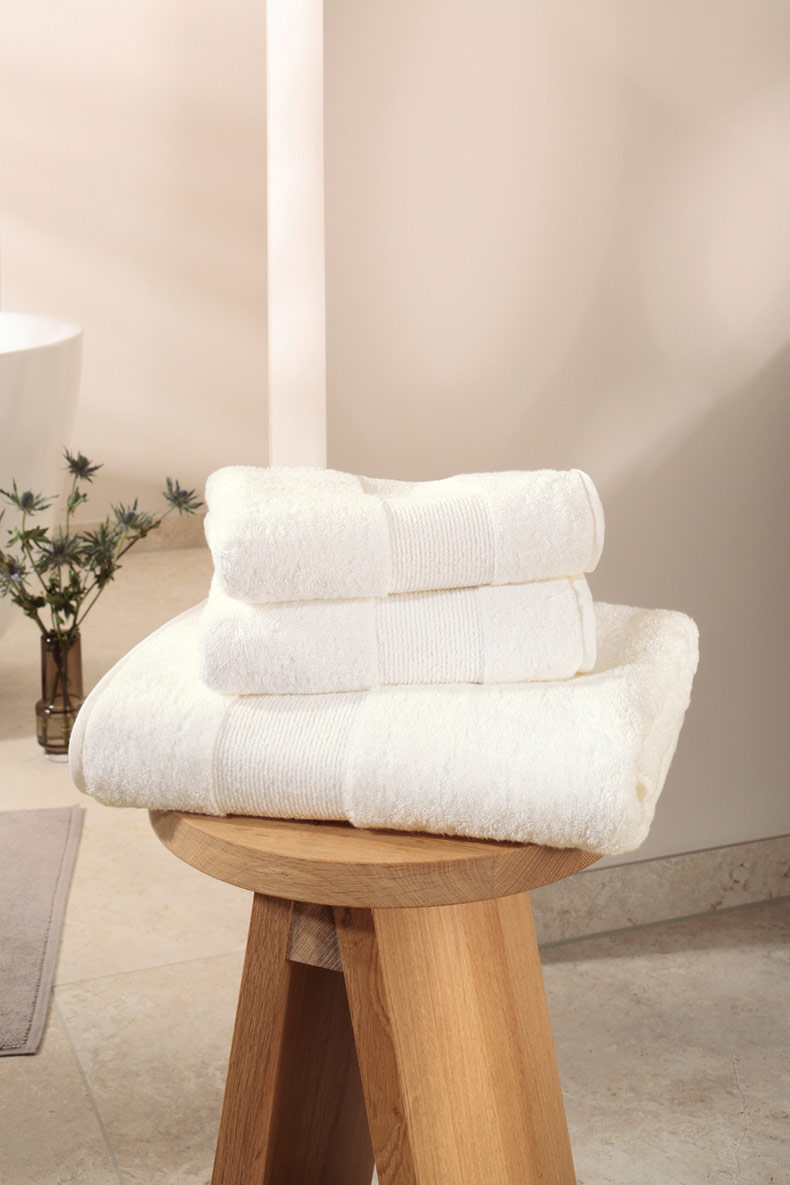 Cawö Handtuch The Luxury 5000 | 600 weiß