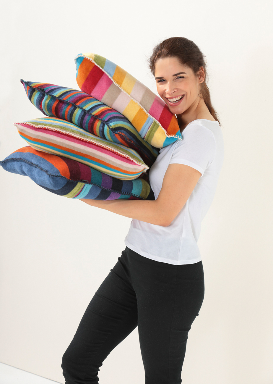 Cawö Kissen Lifestyle 70480 | 84 multicolor dunkel