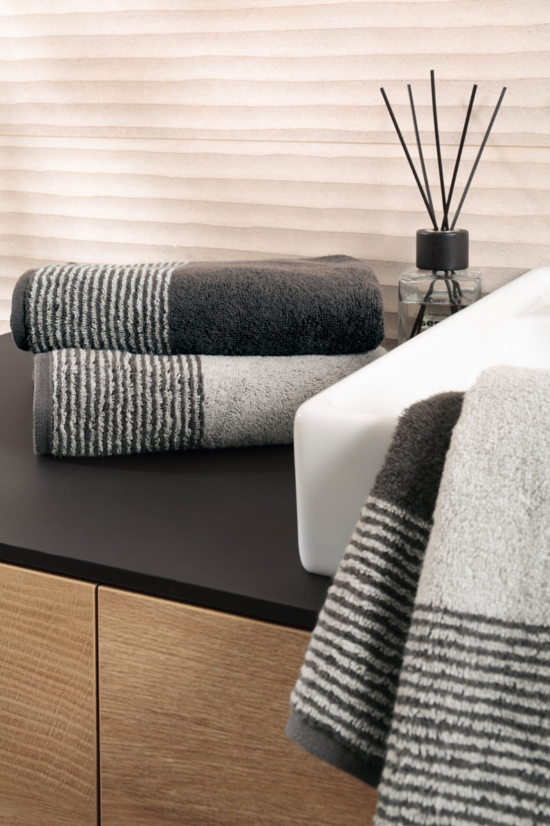 Cawö Handtuch Luxury Home Two-Tone 590 | 73 basalt