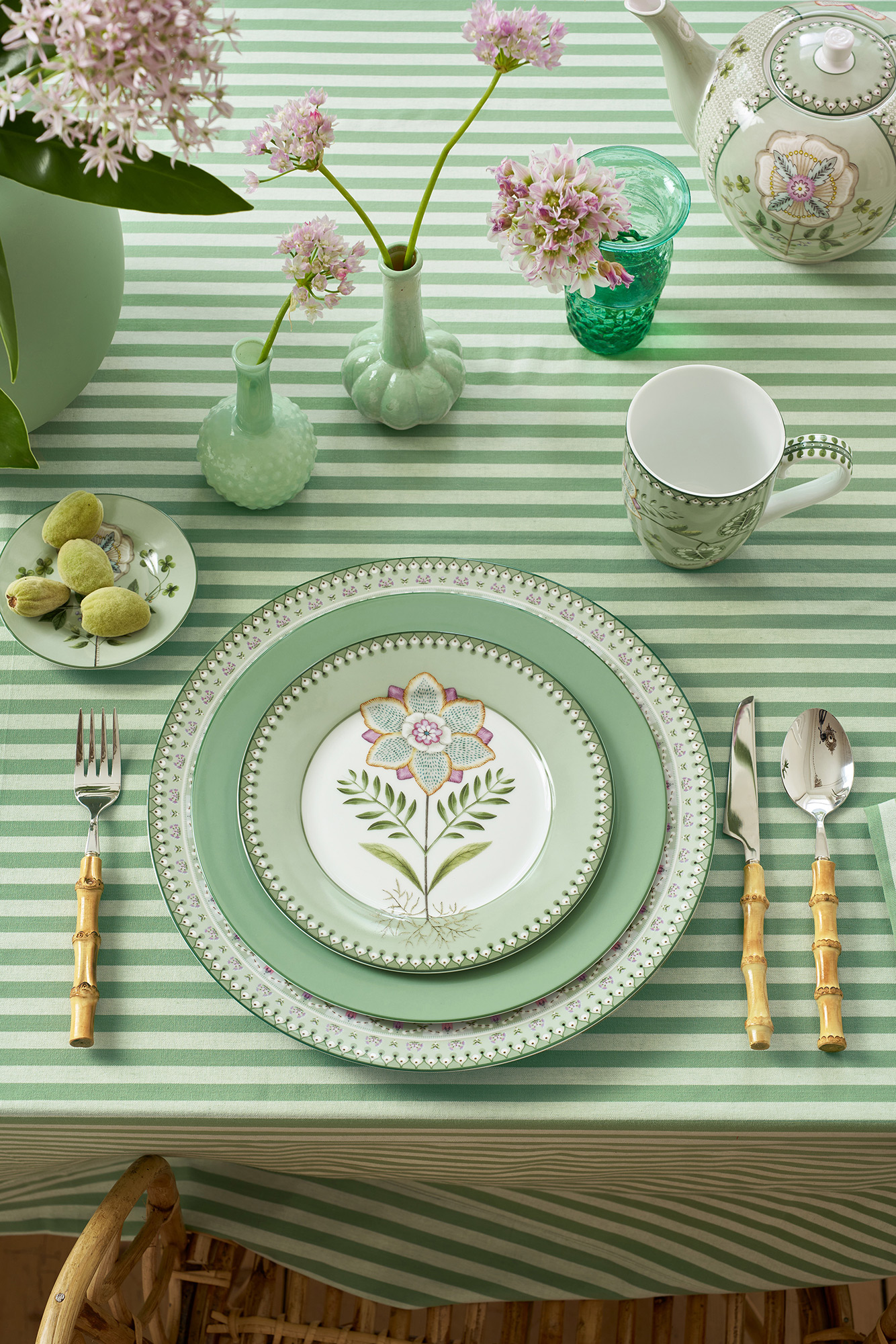 Pip Studio Frühstücksteller Lily&Lotus | hellgrün