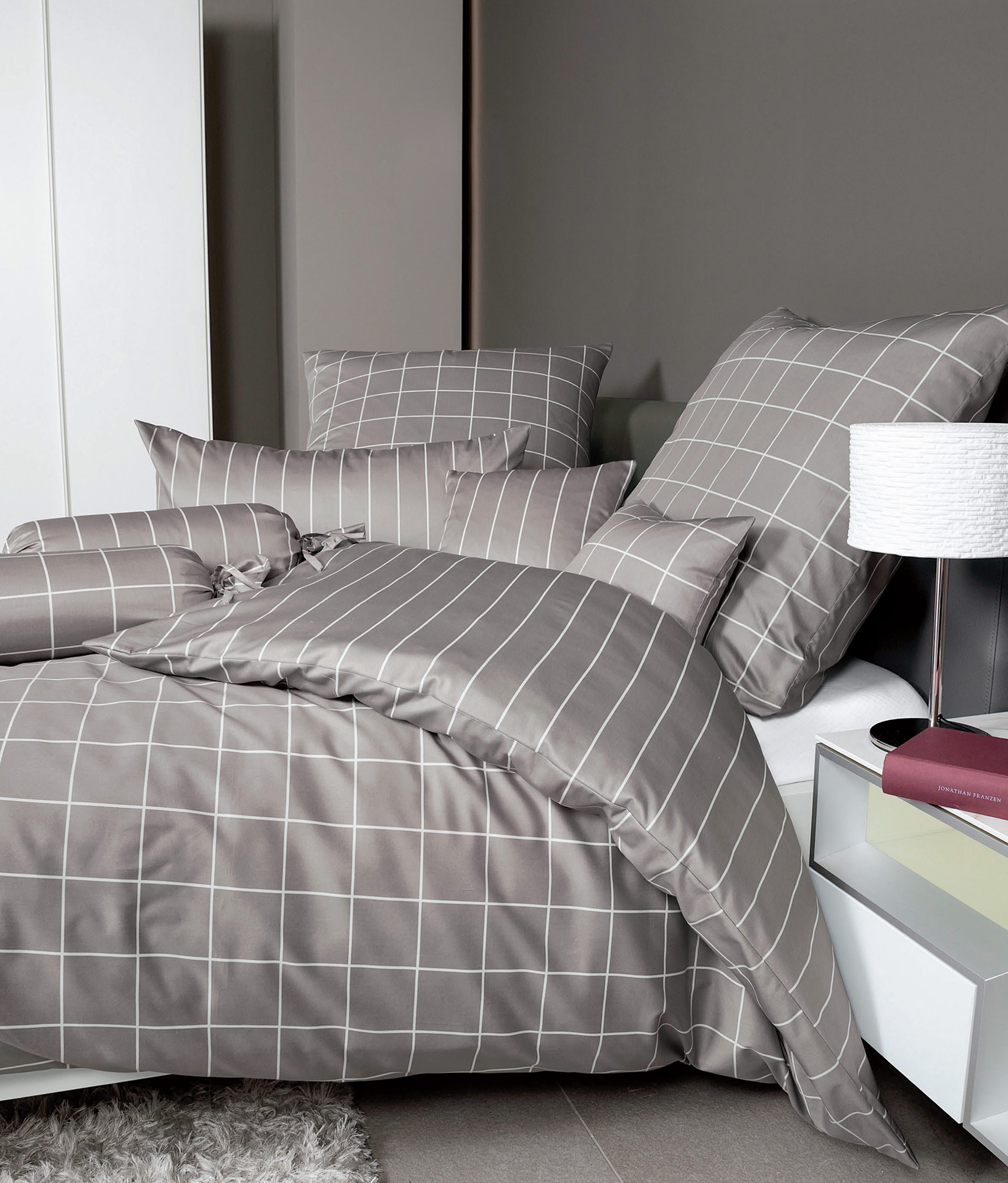 Janine Satin Bettwäsche modernclassic | 57 vulkan