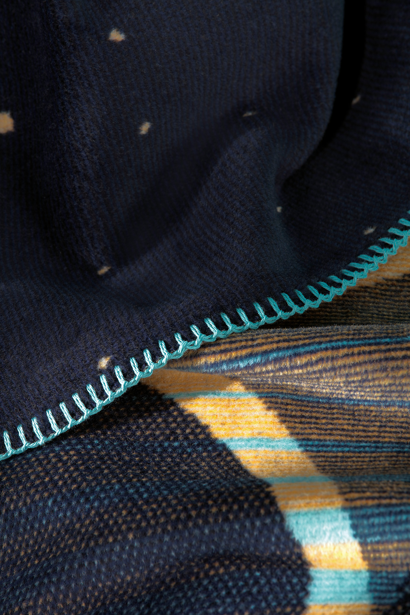 Biederlack Plaid / Wohndecke Young & Fancy | Astronaut