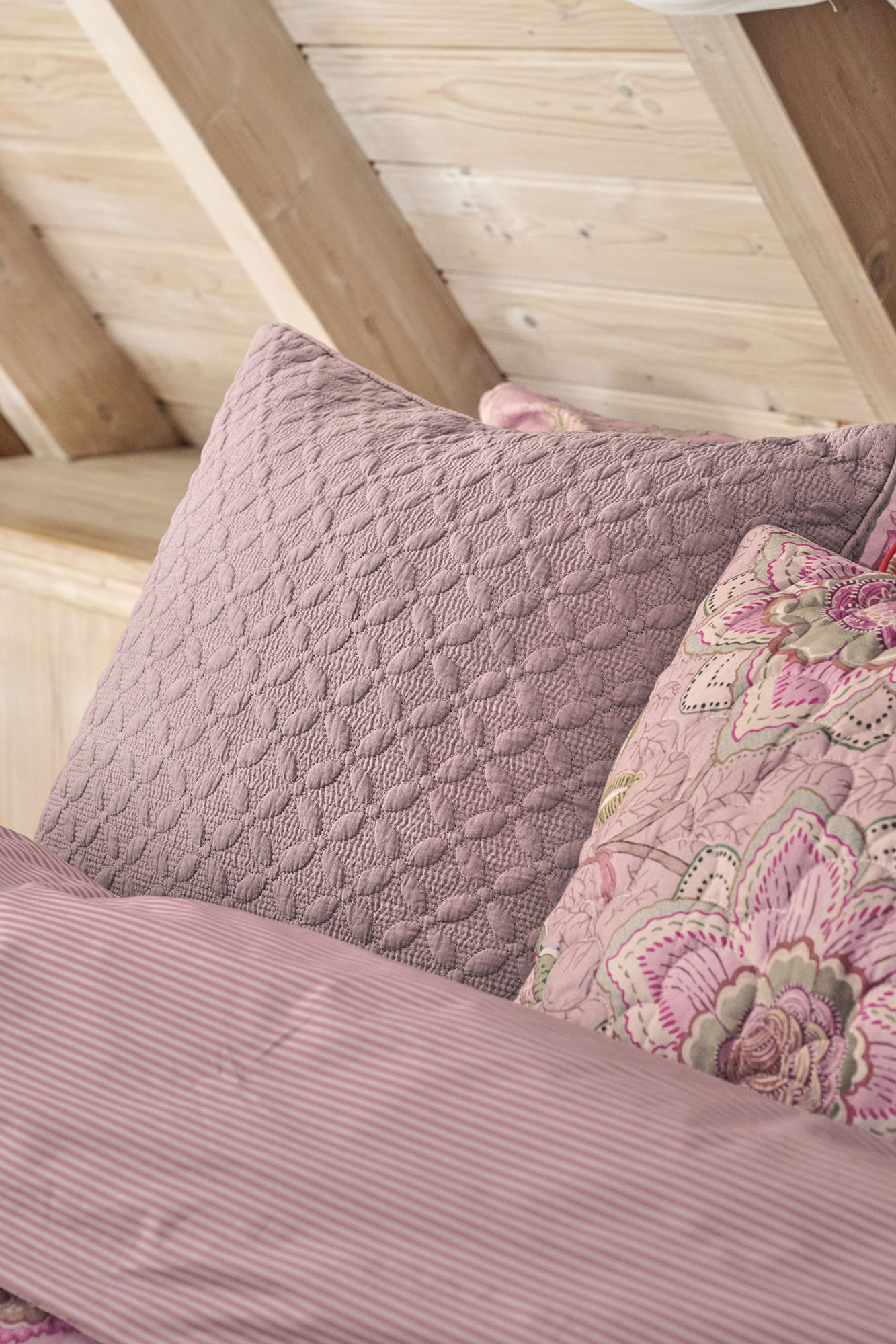 Pip Studio Zierkissen Yuna  | Rosa