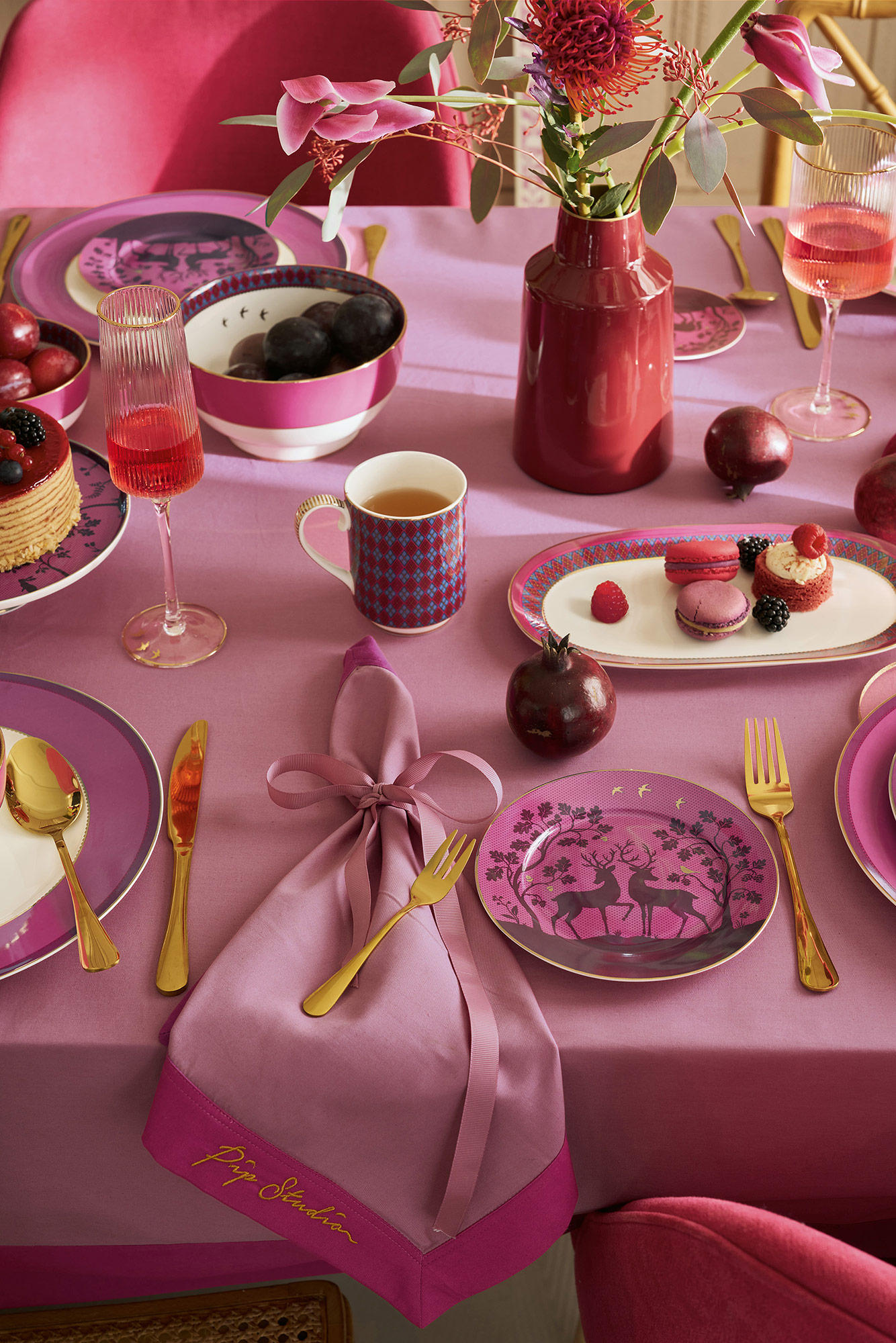 Pip Studio Tischdecke Deerest Darling | Pink