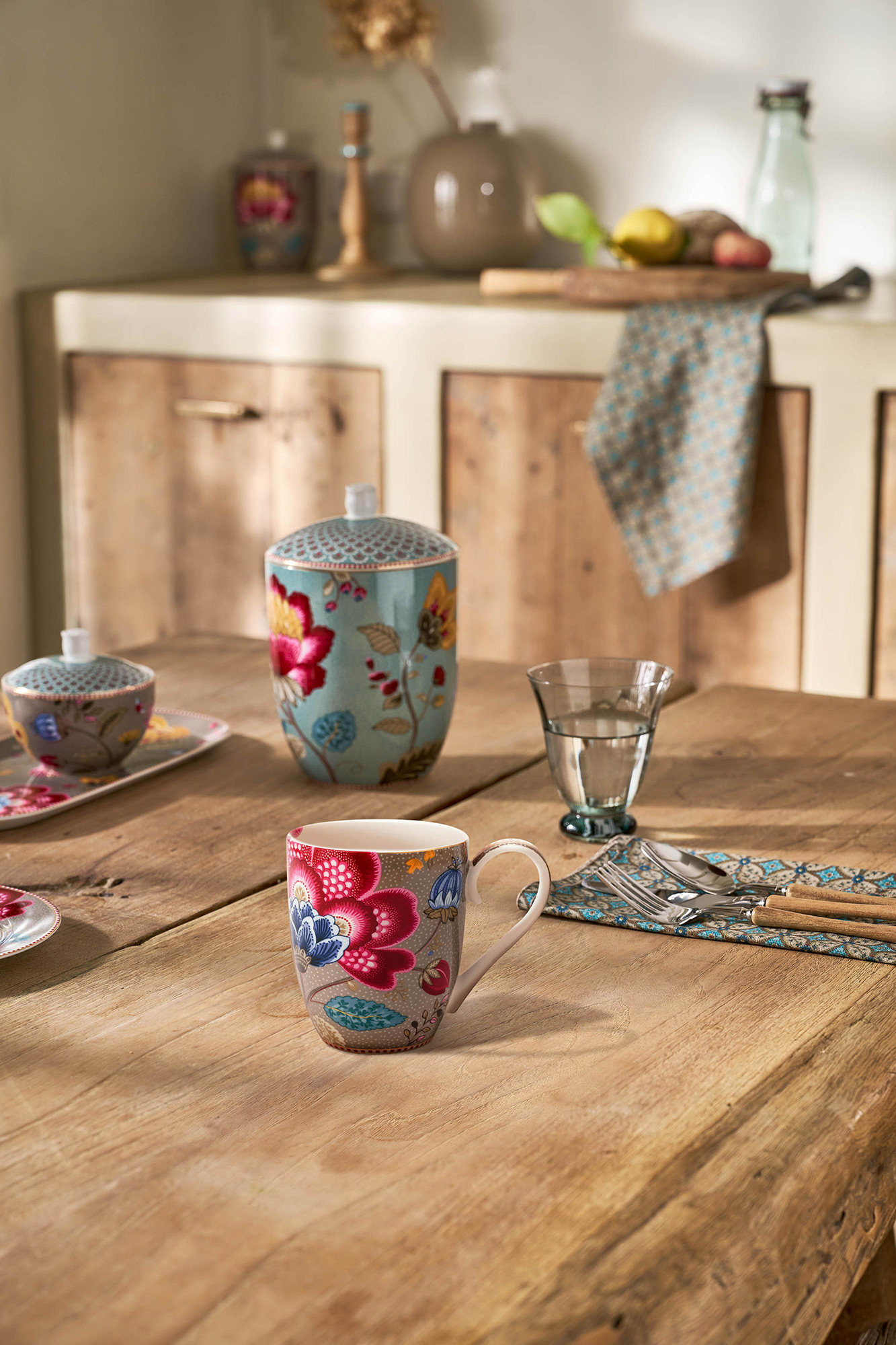 Pip Studio Tasse XL Blooming Tales | Khaki