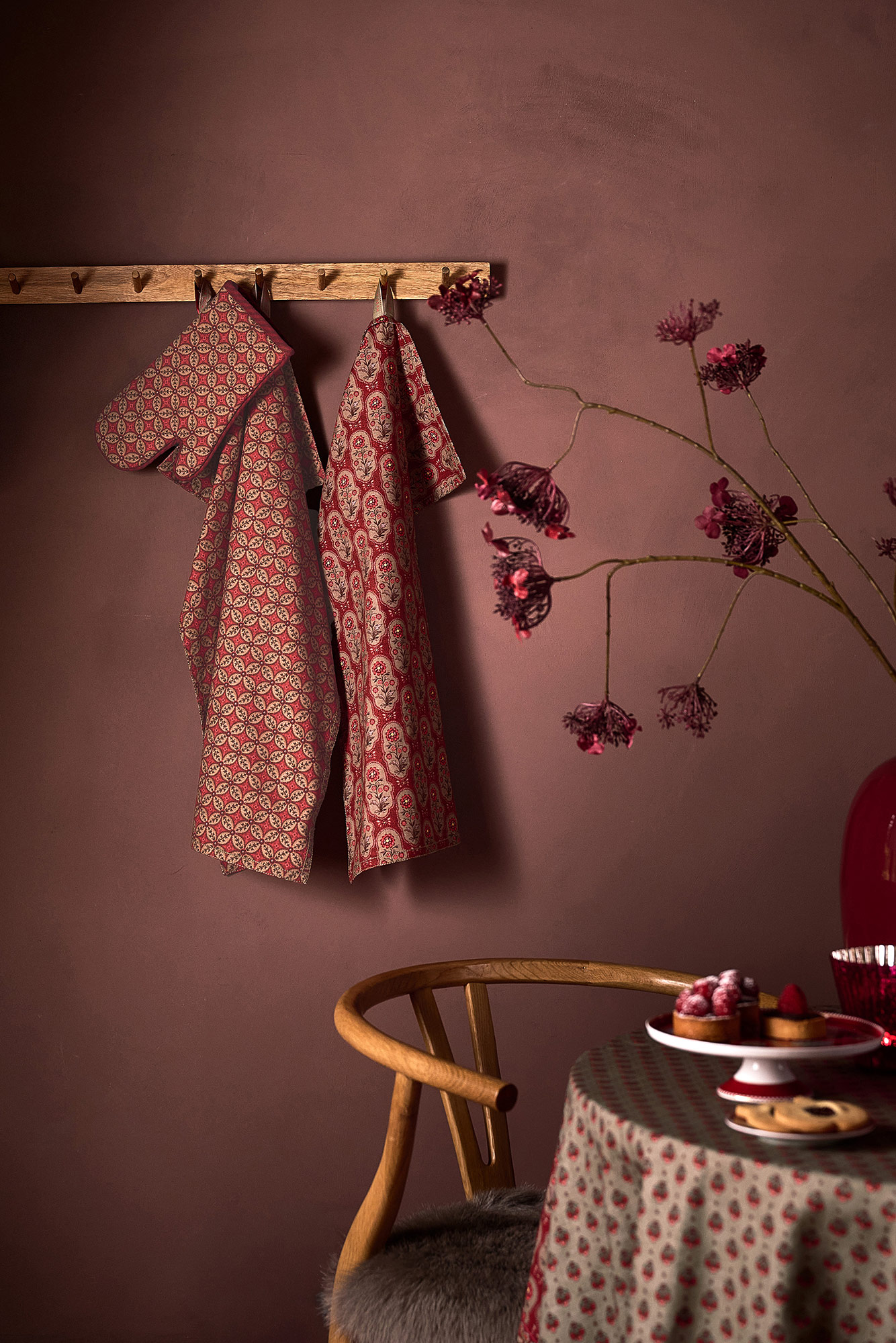 Pip Studio Topfhandschuh Blooming Tales | Dark Red