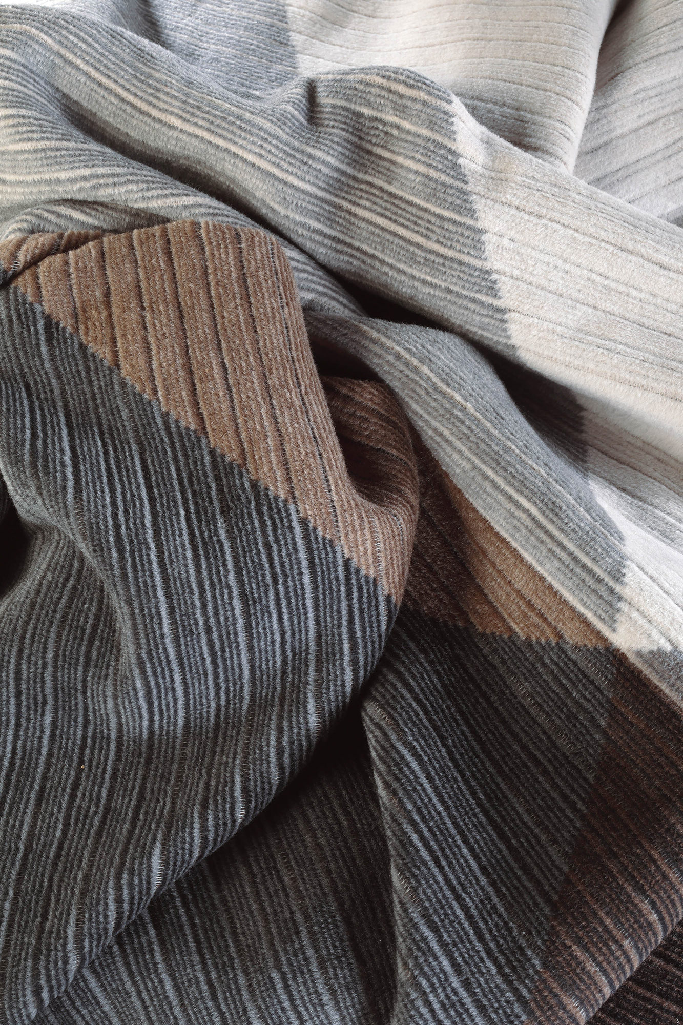 Biederlack Wohndecke Feel Graphic