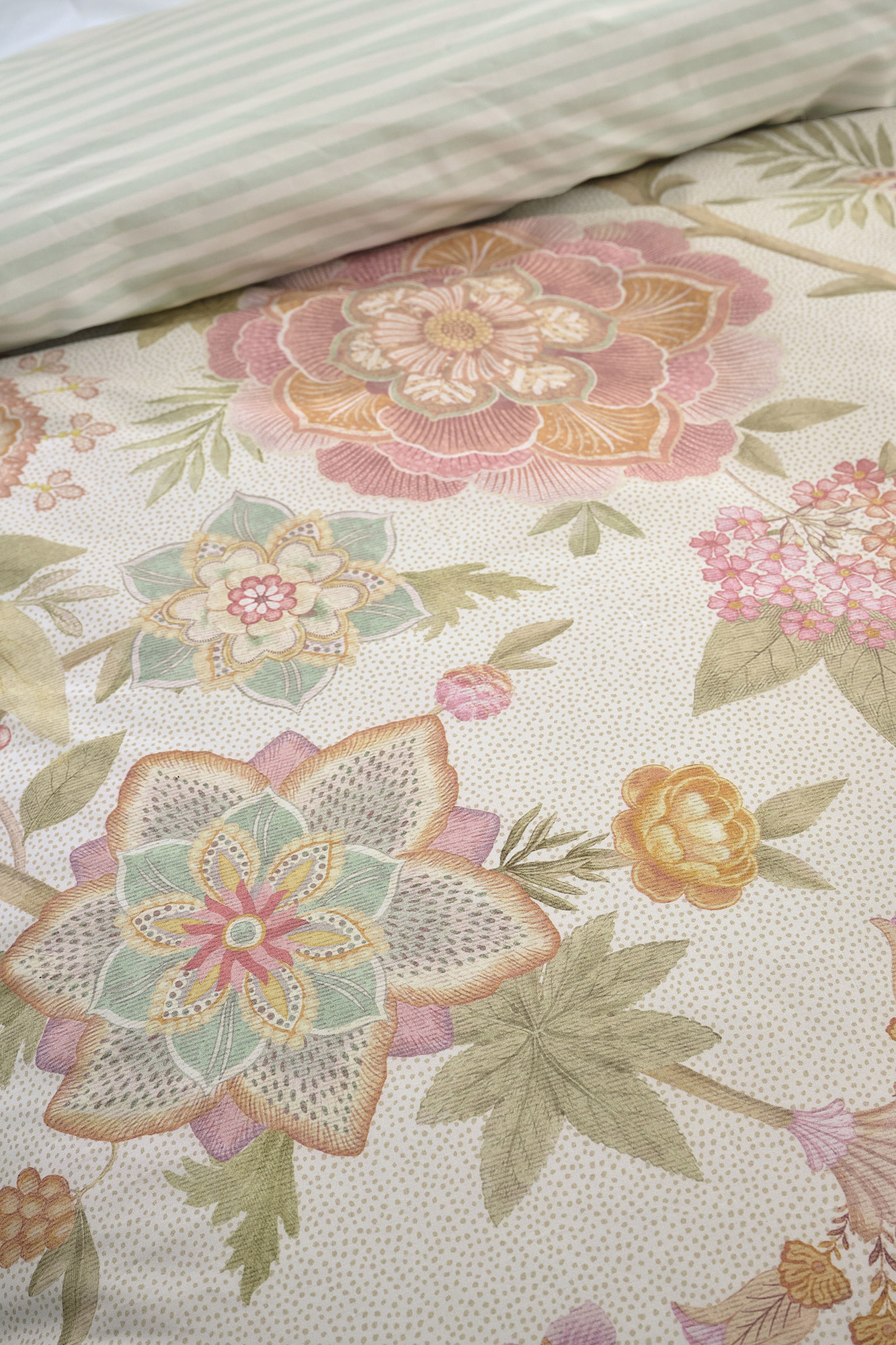 Pip Studio Perkalbettwäsche Bombay Bold | Off-White