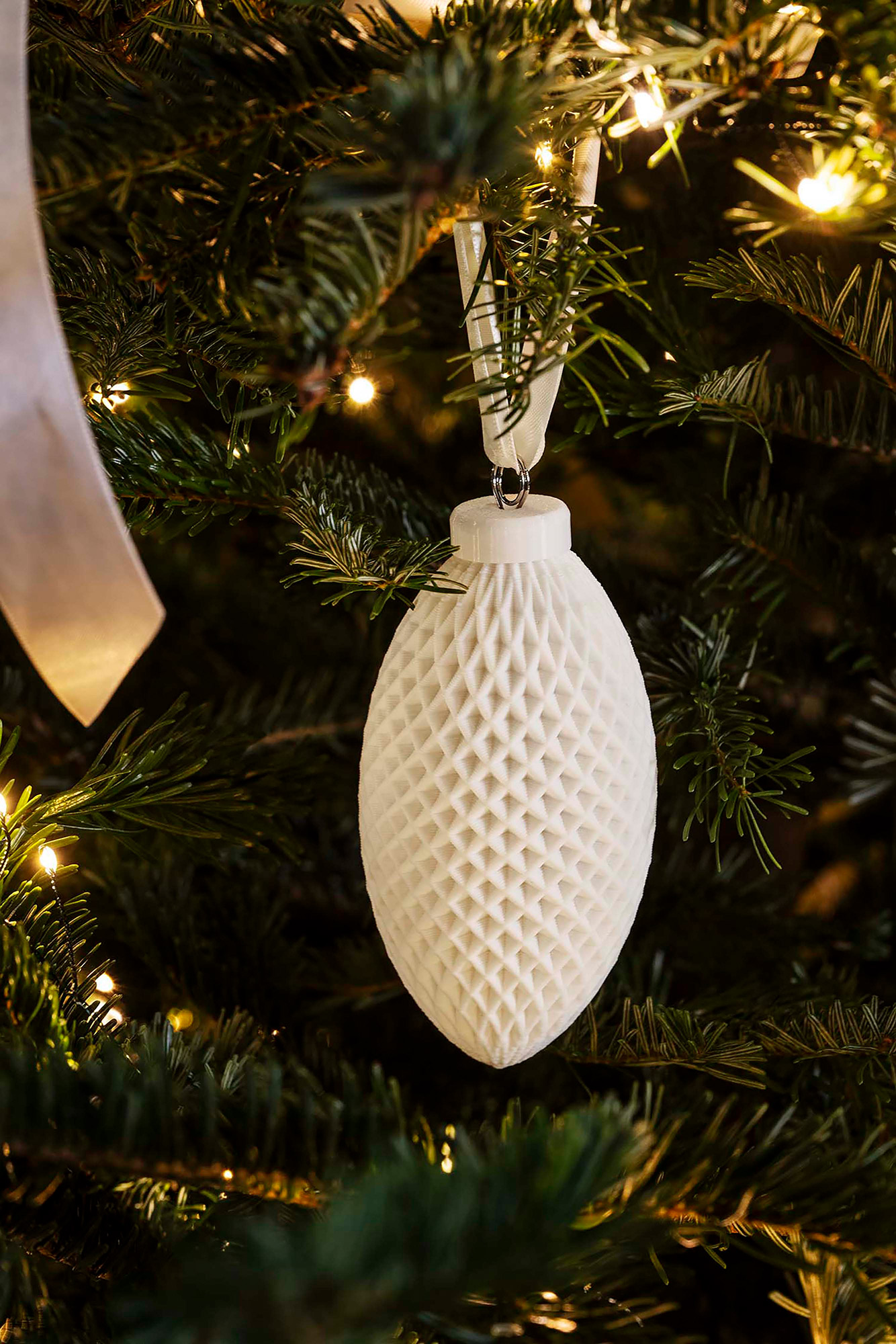 vtwonen Porzellan-Weihnachtskugel Christmas | Waffle