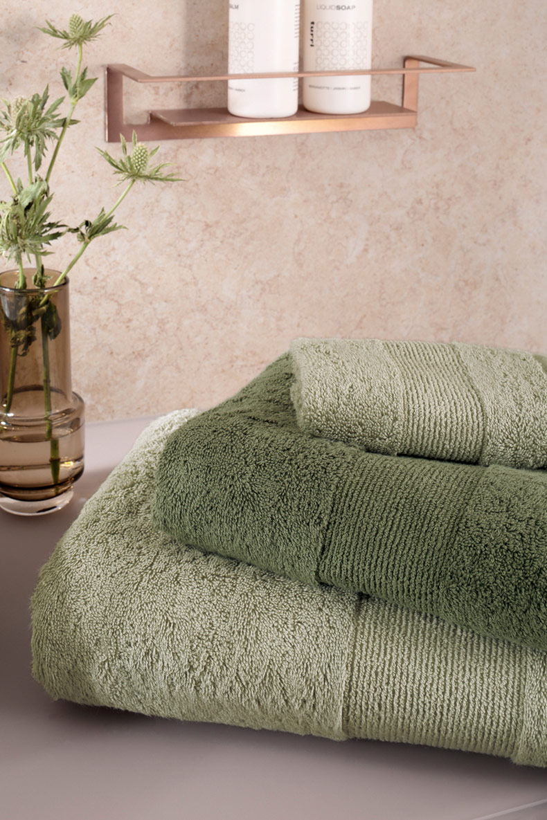 Cawö Handtuch The Luxury 5000 | 497 oliv