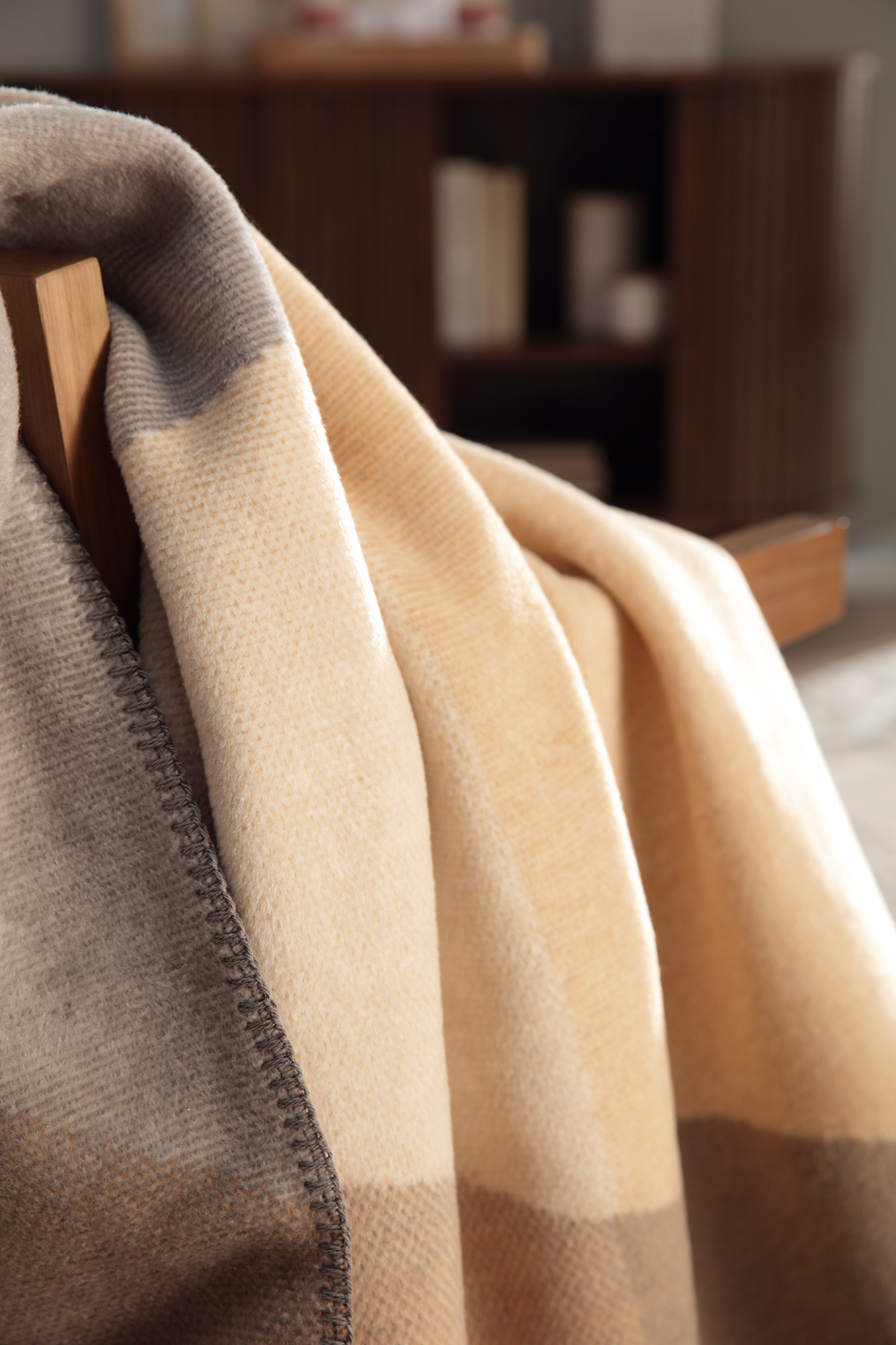 Biederlack Plaid / Wohndecke Lava Light