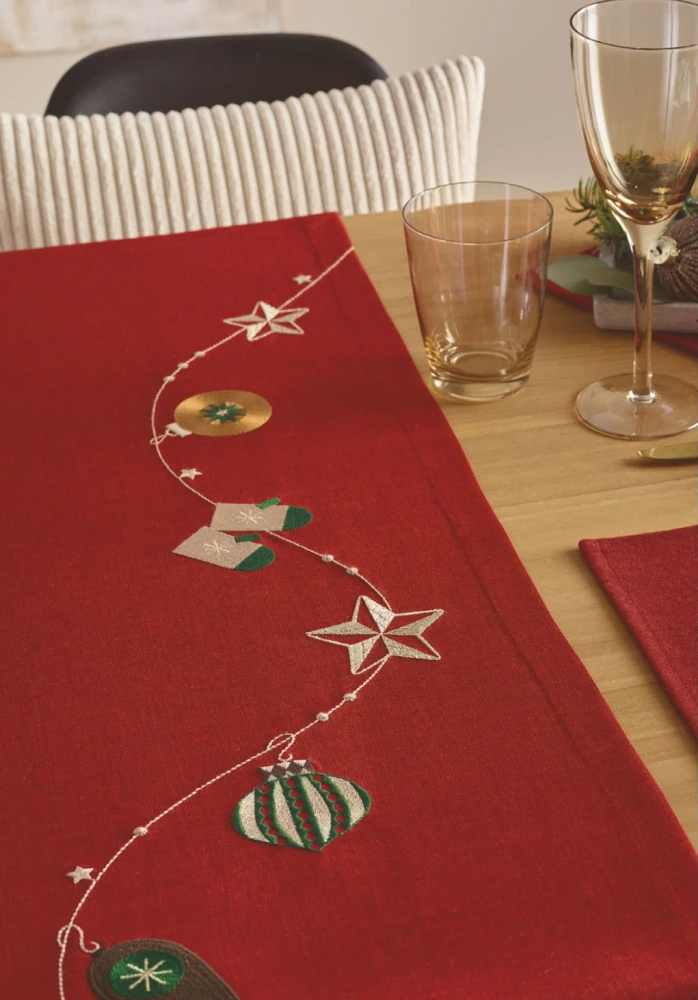 Sander Tischläufer Troy Loft | 26 burgundy