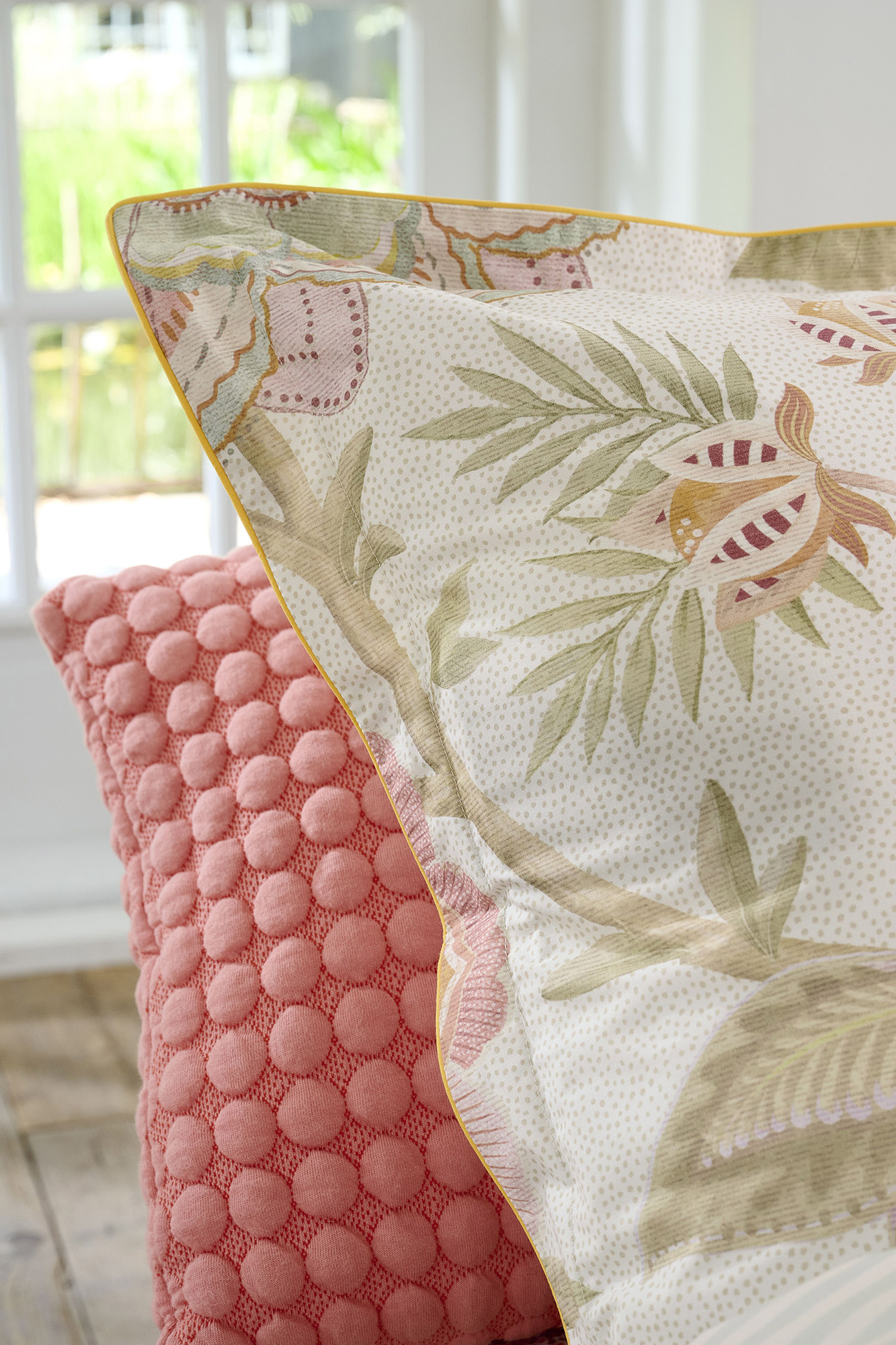 Pip Studio Perkalbettwäsche Bombay Bold | Off-White