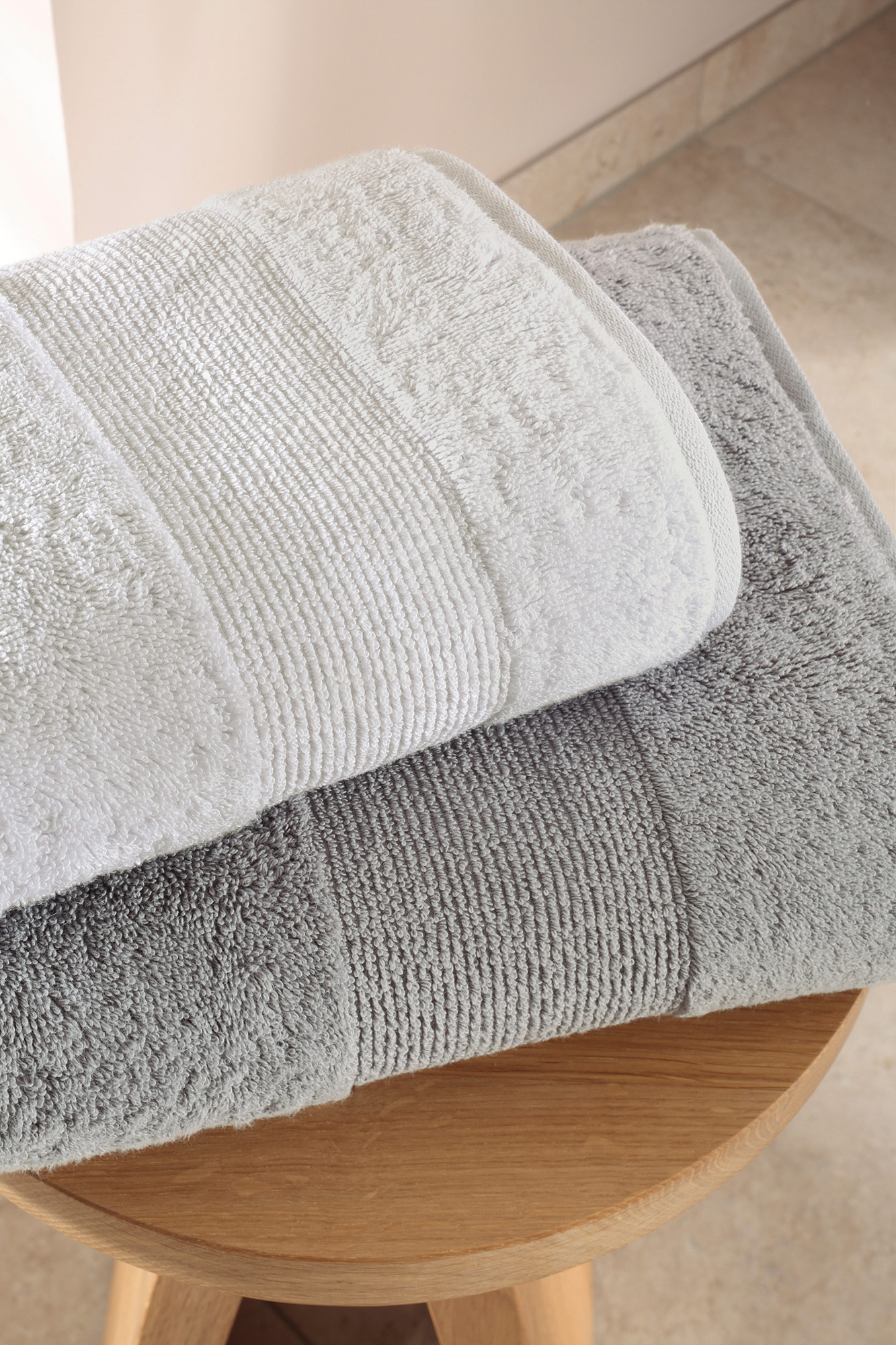 Cawö Handtuch The Luxury 5000 | 748 mineral